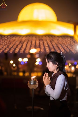 ภาพ No.77301:พิธีจุดมาฆประทีป ในวันมาฆบูชา อาทิตย์ต้นเดือนที่ 6 มีนาคม พ.ศ. 2566 ณ วัดพระธรรมกาย อ.คลองหลวง จ.ปทุมธานี