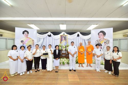 ภาพ No.267667:วันที่ 7 พฤศจิกายน พ.ศ. 2568 พสกนิกรอำเภอคลองหลวง รวมใจบำเพ็ญกุศลปัณรสมวาร (15 วัน) อุทิศถวายเป็นพระราชกุศลแด่ “สมเด็จพระพันปีหลวง” ณ วัดพระธรรมกาย