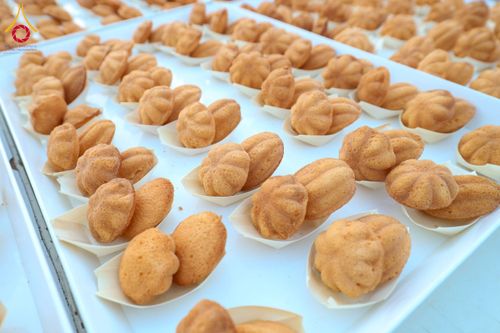 ภาพ No.191132:พิธีถวายภัตตาหารเป็นสังฆทาน แด่พระธรรมยาตรา ณ อนุสรณ์สถานคลองบางนางแท่น อ.สามพราน จ.นครปฐม ในโครงการธรรมยาตรา กตัญญูบูชา มหาปูชนียาจารย์ พระมงคลเทพมุนี(สด จนฺทสโร) พระผู้ปราบมาร อนุสรณ์สถาน 7 แห่ง ปีที่ 13 วันที่ 8 มกราคม พ.ศ. 2568