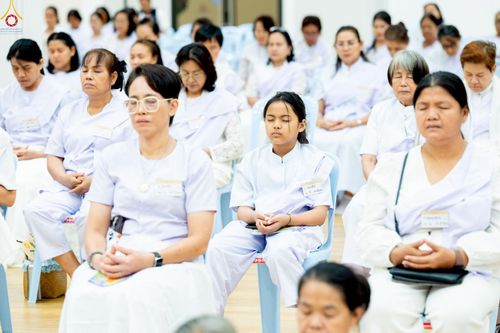 ภาพ No.242829:วันที่ 29-31 สิงหาคม พ.ศ. 2568 องค์กรภาคีเครือข่าย “บวร” (บ้าน-วัด-โรงเรียน-ราชการ) อ.คลองหลวง จัดบวชอุบาสิกาแก้ว ถวายพระราชกุศลแด่สมเด็จพระพันปีหลวง - กตัญญูบูชาแด่ผู้มีพระคุณ