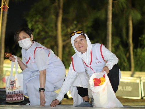 ภาพ No.203075:V.51 สารพัดV สารพัดดี ที่คลองบางนางแท่น ในโครงการธรรมยาตรา กตัญญูบูชา มหาปูชนียาจารย์ พระมงคลเทพมุนี(สด จนฺทสโร) พระผู้ปราบมาร อนุสรณ์สถาน 7 แห่ง ปีที่ 13 ระหว่างวันที่ 2-31 มกราคม พ.ศ. 2568