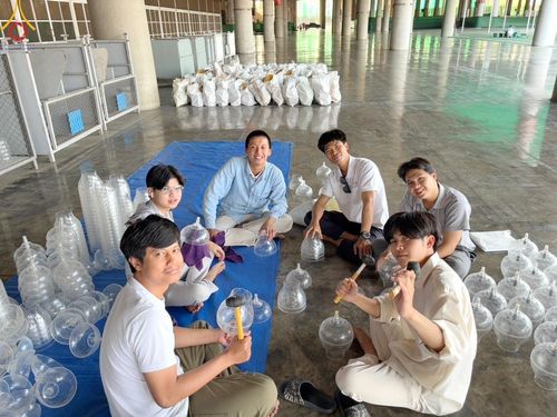 ภาพ No.208189:V.55 สารพัดV สารพัดดี ที่วัดพระธรรมกาย ในโครงการธรรมยาตรา กตัญญูบูชา มหาปูชนียาจารย์ พระมงคลเทพมุนี (สด จนฺทสโร) พระผู้ปราบมาร อนุสรณ์สถาน 7 แห่ง ปีที่ 13 ระหว่างวันที่ 2-31 มกราคม พ.ศ. 2568