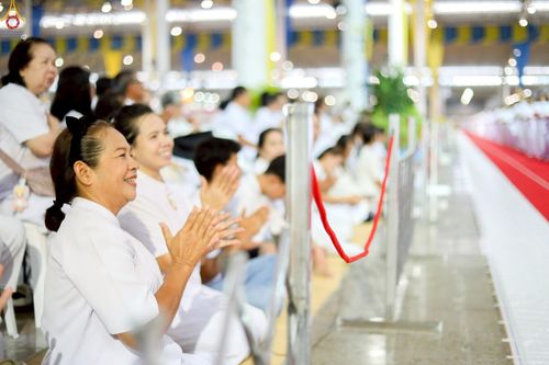 ภาพ No.244034:วันอาทิตย์ที่ 7 กันยายน พ.ศ. 2568 พิธีทอดผ้าป่าสมทบกฐินวัดพระธรรมกาย และสมทบกฐิน 30,000 วัดทั่วไทย ครั้งที่ 2 ณ ห้องแก้วสารพัดนึก 1 วัดพระธรรมกาย