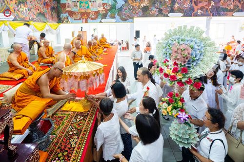 ภาพ No.162836:โครงการกฐินสามัคคีทั่วไทย 30,000 วัด บูชาธรรม 80 ปี หลวงพ่อธัมมชโย โดย คณะศิษยานุศิษย์วัดพระธรรมกาย ณ วัดโบสถ์บน จ.นนทบุรี วันที่ 19 ตุลาคม พ.ศ. 2567