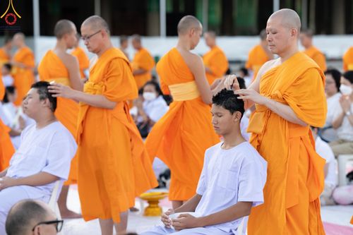 ภาพ No.132756:พิธีปลงผมยุวธรรมทายาท รุ่นที่ 32 มัชฌิมธรรมทายาท รุ่นที่ 28 ณ ลานธรรม วัดพระธรรมกาย วันเสาร์ที่ 30 มีนาคม พ.ศ. 2567