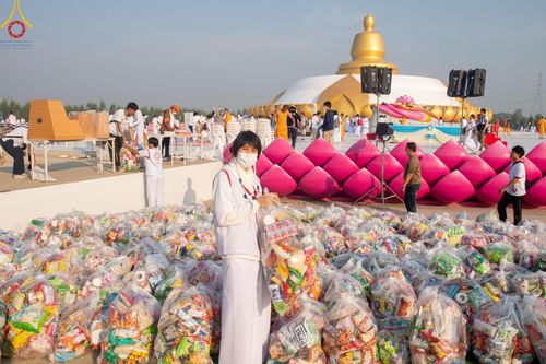 ภาพ No.206652:V.54 สารพัดV สารพัดดี ที่บางปลา ในโครงการธรรมยาตรา กตัญญูบูชา มหาปูชนียาจารย์ พระมงคลเทพมุนี(สด จนฺทสโร) พระผู้ปราบมาร อนุสรณ์สถาน 7 แห่ง ปีที่ 13 ระหว่างวันที่ 2-31 มกราคม พ.ศ. 2568