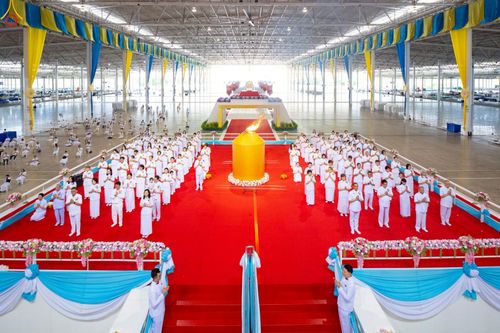 ภาพ No.240309:วันอาทิตย์ที่ 24 สิงหาคม พ.ศ. 2568 งานบุญวันอาทิตย์ พิธีจุดเทียนใจ ไฟนิรันด์ อนันตชัย ณ วัดพระธรรมกาย จ.ปทุมธานี