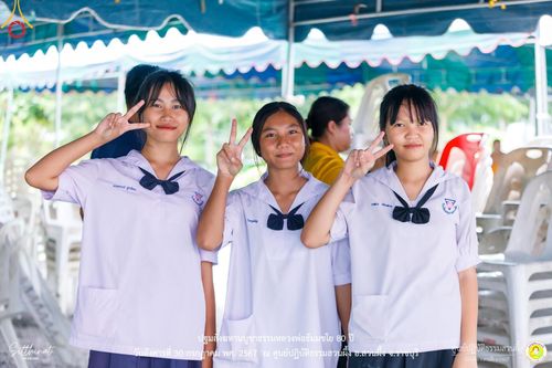 ภาพ No.147359:ปฐมสังฆทานบูชาธรรมหลวงพ่อธัมมชโย 80 ปี พิธีถวายสังฆทาน 80 วัด ในอำเภอสวนผึ้ง-บ้านคา  วันอังคารที่ 30 กรกฎาคม พ.ศ.2567 ณ ศูนย์ปฎิบัติธรรมสวนผึ้ง จ.ราชบุรี