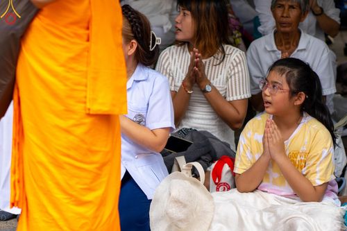 ภาพ No.128304:พิธีอัญเชิญพระบรมสารีริกธาตุ " ใจกลางเมืองนครหาดใหญ่ " เพื่อประดิษฐาน ณ มหารัตนเจดีย์สิริปทุมสวรรค์ (เจดีย์อริยพุทธะ 5 พระองค์) ศูนย์ปฏิบัติธรรมภาคใต้ อ.บางกล่ำ จ.สงขลา  วันที่ 9 มีนาคม พ.ศ.2567 (ชุดที่ 1)