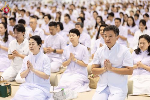 ภาพ No.287567:วันที่ 1 มกราคม พ.ศ. 2569 พิธีบูชาข้าวพระ ณ สภาธรรมกายสากล วัดพระธรรมกาย