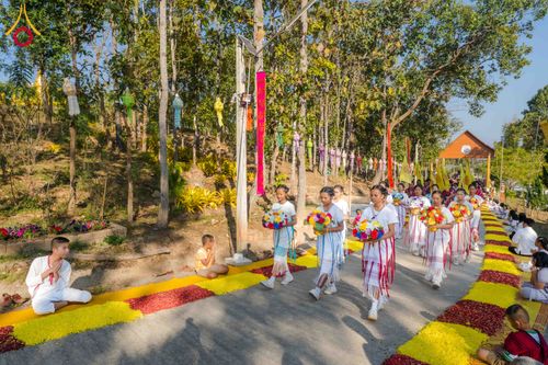 ภาพ No.308914:วันศุกร์ที่ 6 กุมภาพันธ์ พ.ศ.2569 พิธีอัญเชิญพระบรมสารีริกธาตุ เพื่อประดิษฐาน  ณ เจดีย์วัดทุ่งเจริญธรรม อ.อมก๋อย จ.เชียงใหม่