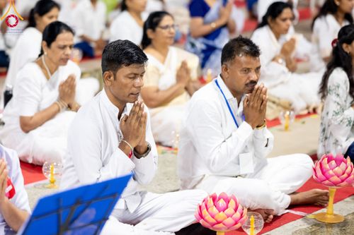 ภาพ No.331494:วันที่ 31 พฤษภาคม พ.ศ. 2569  สภาพุทธศาสนาแห่งอินเดีย (Indian Buddhist Council)  ร่วมกับมูลนิธรรมกาย จัดงานวิสาขบูชานานาชาติ  ณ วัดพุทธสันติวันธรรมชัย