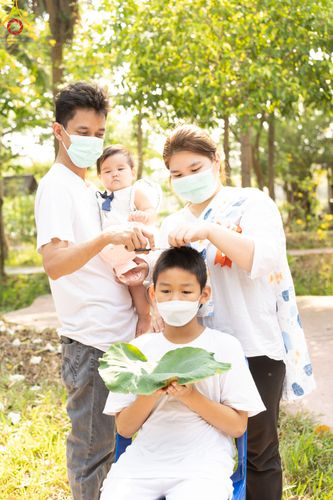 ภาพ No.79266:พิธีตัดปอยผม พิธีขอขมา มอบบาตร-ผ้าไตรนาคธรรมทายาท ในโครงการบรรพชาฟื้นฟูพระพุทธศาสนาทั่วไทย ณ ศูนย์อบรมเยาวชนนครปฐม วันเสาร์ที่ 1 เมษายน พ.ศ.2566