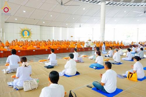 ภาพ No.316433:วันเสาร์ที่ 21 มีนาคม พ.ศ.2569 พิธีถวายภัตตาหารเมนูสวรรค์ เพื่อการบรรลุธรรม ณ หอฉันคุณยายอาจารย์ฯ วัดพระธรรมกาย