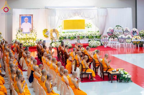 ภาพ No.314912:วันอาทิตย์ที่ 22 มีนาคม พ.ศ. 2569 พิธีบำเพ็ญกุศล คุณพ่อณรงค์ จินตมากุล  สิริอายุ 99 ปี 11 เดือน โยมบิดา พระครูปลัดรัตนวีรวัฒน์ (รังสฤษดิ์ อิทฺธิจินตโก) ที่ปรึกษาเจ้าคณะจังหวัดปทุมธานี เจ้าอาวาสวัดพระธรรมกาย  ณ ห้องปลูกศรัทธา 2 วัดพระธรรมกาย ปทุมธานี