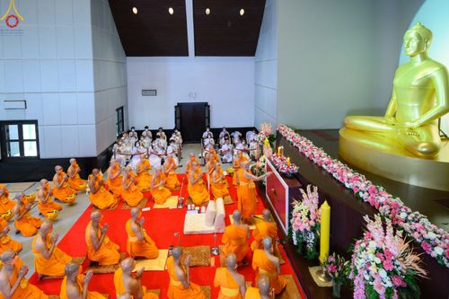 ภาพ No.81705:พิธีอุปสมบทอุทิศชีวิต สามเณรเปรียญธรรม 11 รูป ในวันวิสาขบูชา วันเสาร์ที่ 3 มิถุนายน 2566 ณ อุโบสถพระไตรปิฎก วัดพระธรรมกาย จ.ปทุมธานี