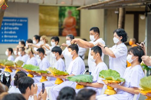 ภาพ No.78623:พิธีตัดปอยผมและปลงผมนาคธรรมทายาท  โครงการบรรพชาและอุปสมบทหมู่ วันคุ้มครองโลก วันที่ 26 มีนาคม พ.ศ.2566 ณ หมู่บ้านบรรลุธรรม วัดพระธรรมกาย