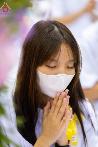 ภาพ No.86419:วันธรรมชัย ปีที่ 55 พิธีทอดผ้าป่ากฐินสมทบครั้งที่1, พิธีเจริญพุทธมนต์ ลูกนิมิตมหาสมบัติฯ พิธีจุดประทีป,พิธีฉลองชัยสวดมนต์บทธัมมจักกัปปวัตนสูตร วันอาทิตย์ที่ 27 สิงหาคม พ.ศ.2566 ณ สภาธรรมกายสากล / มหารัตนวิหารคด วัดพระธรรมกาย