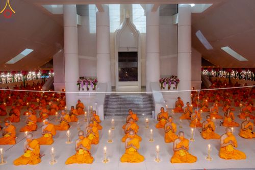 ภาพ No.89252:พิธีประดิษฐานรูปหล่อทองคำ  คุณยายอาจารย์มหารัตนอุบาสิกาจันทร์ ขนนกยูง ภายในมหาวิหารคุณยายอาจารย์ฯ เนื่องในวันครูผู้ค้นพบวิชชาธรรมกาย วันศุกร์ที่ 29 กันยายน พ.ศ. 2566 ณ วัดพระธรรมกาย จ.ปทุมธานี