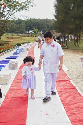 ภาพ No.68568:พิธีเจริญพระพุทธมนต์และตักบาตรพระ ๑,๐๐๐ รูป บำเพ็ญกุศลเพื่อถวายพระพรชัยแด่ สมเด็จพระเจ้าลูกเธอเจ้าฟ้าพัชรกิติยาภา นเรนทิราเทพยวดี กรมหลวงราชสาริณีสิริพัชร มหาวัชรราชธิดา และ ฉลองเมืองลำปาง ๑,๓๔๒ ปี วันศุกร์ที่ ๓๐ ธันวาคม พ.ศ.๒๕๖๕ ณ ศูนย์ปฏิบัติธรรมลำปาง 