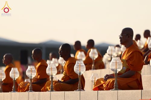 ภาพ No.312216:วันอังคารที่ 3 มีนาคม พ.ศ.2569 พิธีเวียนประทักษิณและจุดมาฆประทีป ณ ลานธรรมพระมหาธรรมกายเจดีย์ วัดพระธรรมกาย