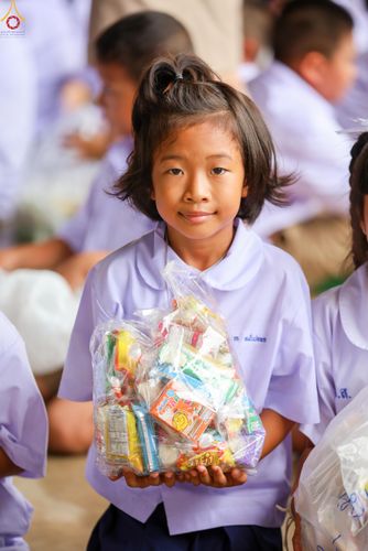 ภาพ No.333671:วันพฤหัสบดี ที่ 11 มิถุนายน พ.ศ.2569 โครงการตักบาตรปลื้มใจ" เนื่องในวันไหว้ครู  ณ โรงเรียนธนสิทธิ์อนุสรณ์ อ.บางพลี จ.สมุทรปราการ