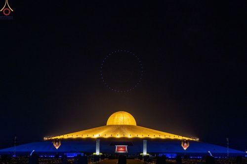 ภาพ No.68637:พิธีสวดมนต์ข้ามปี วันที่ 31 ธันวาคม พ.ศ. 2565 ณ มหารัตนวิหารคด วัดพระธรรมกาย จ.ปทุมธานี