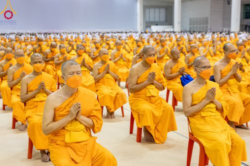 ภาพ No.91091:พิธีบำเพ็ญกุศลสวดพระอภิธรรม  อุบาสกถาวร พรหมถาวร (อุบาสกผู้ปั้นพระ) คืนสุดท้าย วันศุกร์ที่ 20 ตุลาคม พ.ศ. 2566 ณ ห้องแก้วสารพัดนึก 1 สภาธรรมกายสากล วัดพระธรรมกาย จ.ปทุมธานี