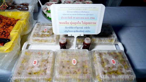 ภาพ No.74956:พิธีถวายภัตตาหารเป็นสังฆทาน แด่คณะพระธรรมยาตราฯ ในโครงการธรรมยาตรากตัญญูบูชา มหาปูชนียาจารย์ พระมงคลเทพมุนี(สด จนฺทสโร) พระผู้ปราบมาร อนุสรณ์สถาน 7 แห่ง ปีที่ 11 วันที่ 29 มกราคม พ.ศ. 2566