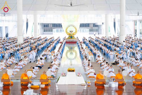 ภาพ No.326713:วันที่ 1 พฤษภาคม พ.ศ.2569 พิธีบุพเปตพลี ครั้งที่ 181 ร่วมอุทิศบุญแด่หมู่ญาติที่ล่วงลับไปแล้ว และสืบทอดอายุพระพุทธศาสนา ณ หอฉันคุณยายอาจารย์ฯ วัดพระธรรมกาย