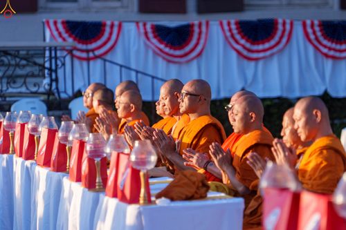 ภาพ No.332931:วันอาทิตย์ที่ 31 พฤษภาคม พ.ศ. 2569 วันวิสาขบูชา ณ วัดพระธรรมกายแคลิฟอร์เนีย  ประเทศสหรัฐอเมริกา