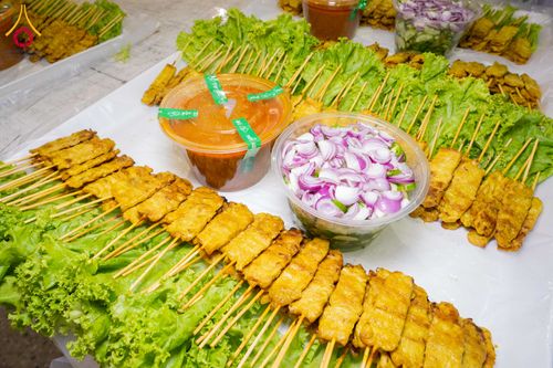 ภาพ No.306283:วันที่ 30 มกราคม พ.ศ. 2569 พิธีถวายภัตตาหารเป็นสังฆทาน แด่พระธรรมยาตรา ณ วัดพระธรรมกาย  จังหวัดปทุมธานี ในโครงการธรรมยาตรา กตัญญูบูชา มหาปูชนียาจารย์ พระมงคลเทพมุนี(สด จนฺทสโร) พระผู้ปราบมาร อนุสรณ์สถาน 7 แห่ง ปีที่ 14