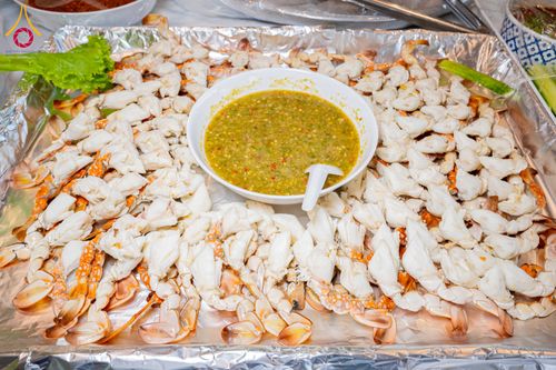 ภาพ No.307018:วันที่ 31 มกราคม พ.ศ. 2569 พิธีถวายภัตตาหารเป็นสังฆทาน แด่พระธรรมยาตรา ณ วัดพระธรรมกาย  จังหวัดปทุมธานี ในโครงการธรรมยาตรา กตัญญูบูชา มหาปูชนียาจารย์ พระมงคลเทพมุนี(สด จนฺทสโร) พระผู้ปราบมาร อนุสรณ์สถาน 7 แห่ง ปีที่ 14