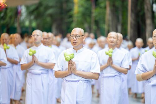 ภาพ No.338702:วันที่ 11 กรกฎาคม พศ.2569 พิธีบรรพชาอุปสมบท โครงการอุปสมบทหมู่ธรรมทายาทนานาชาติ  IDOP รุ่นที่ 21 (ภาษาจีน)  จากประเทศจีน มาเลเซีย สิงคโปร์ และไต้หวัน , โครงการบรรพชาสามเณรโรงเรียนนานาชาติ รุ่นที่ 15