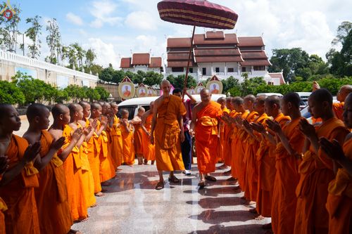 ภาพ No.331852:วันพฤหัสบดีที่ 4 มิถุนายน พ.ศ.2569 พิธีต้อนรับเปรียญธรรม 9 ประโยค และเปรียญธรรม 6 ประโยค  ณ อาคารธรรมสภา วัดบ้านขุน ต.บ่อหลวง อ.ฮอด จ.เชียงใหม่