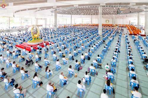 ภาพ No.348195:วันที่ 10 กันยายน พ.ศ.2569 พิธีสวดพระพุทธมนต์ และถวายภัตตาหารเป็นสังฆทาน เนื่องในวันครบ 26 ปี วันคล้ายละสังขาร คุณยายอาจารย์มหารัตนอุบาสิกาจันทร์ ขนนกยูง ณ หอฉันคุณยายอาจารย์ฯ วัดพระธรรมกาย
