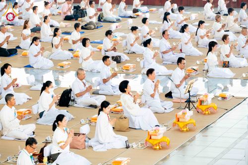 ภาพ No.322447:วันที่ 16 เมษายน พ.ศ.2569 พิธีบุพเปตพลี ครั้งที่ 181 ร่วมอุทิศบุญแด่หมู่ญาติที่ล่วงลับไปแล้ว และสืบทอดอายุพระพุทธศาสนา