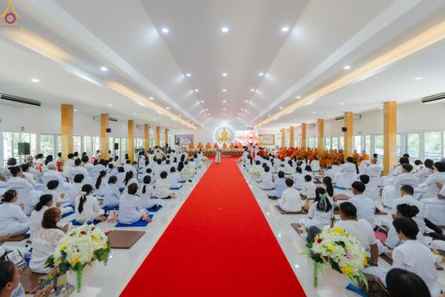 ภาพ No.331670:วันพุธที่ ๓ มิถุนายน พ.ศ.๒๕๖๙ พิธีทอดผ้าป่า ปฏิบัติธรรมกลั่นแผ่นดิน พิธีโปรยรัตนชาติ  และ พิธีตอกเสาเข็ม มงคลต้นแรก สถาปนา "องค์พระเจดีย์เพื่อสร้างสันติภาพโลก"  องค์แรก ครั้งแรกของลำปาง ประตูสู่ภาคเหนือ  ณ ศูนย์ปฏิบัติธรรมเถินเทิดธรรม อ.เถิน จ.ลำปาง