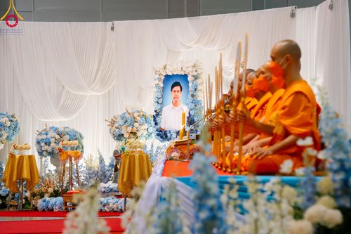 ภาพ No.90642:พิธีบำเพ็ญกุศลสวดพระอภิธรรม อุบาสกถาวร พรหมถาวร (อุบาสกผู้ปั้นพระ) วันอาทิตย์ที่ 15 ตุลาคม พ.ศ. 2566 ณ ห้องแก้วสารพัดนึก 1 สภาธรรมกายสากล วัดพระธรรมกาย จ.ปทุมธานี