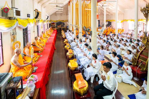 ภาพ No.298880:วันที่ 16 มกราคม พ.ศ. 2569 พิธีทอดผ้าป่าทำนุบำรุงศาสนสถาน ณ วัดอัมพวัน ต.บางม่วง อ.บางใหญ่ จ.นนทบุรี ในโครงการธรรมยาตรา กตัญญูบูชา มหาปูชนียาจารย์ พระมงคลเทพมุนี(สด จนฺทสโร) พระผู้ปราบมาร อนุสรณ์สถาน 7 แห่ง ปีที่ 14