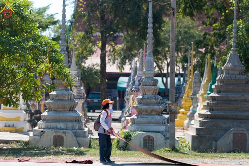 ภาพ No.105826:V.2 ทุ่มเท การเตรียมงาน เก็บงาน การรับบุญของเจ้าหน้าที่หน่วยงานต่างๆ เพื่อโครงการธรรมยาตรา กตัญญูบูชามหาปูชนียาจารย์ พระมงคลเทพมุนี (สด จนฺทสโร) พระผู้ปราบมาร อนุสรณ์สถาน 7 แห่ง ปีที่ 12 ระหว่างวันที่ 2 - 31 มกราคม พ.ศ.2567