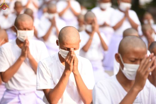 ภาพ No.79402:พิธีเวียนประทักษิณ ขอขมา มอบผ้าไตร โครงการบรรพชาสามเณรฟื้นฟูพระพุทธศาสนาทั่วไทย ณ วัดพระพุทธบาทราชวรมหาวิหาร อ.พระพุทธบาท จ.สระบุรี วันที่ 1 เมษายน พ.ศ. 2566