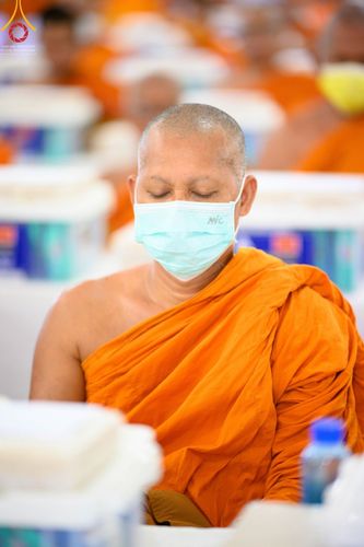 ภาพ No.78353:พิธีถวายสังฆทานแด่คณะสงฆ์ ๓๒๓ วัด พิธีมอบกองทุนหนุนแรงใจช่วยครูใต้และพิธีทำบุญอุทิศส่วนกุศลแด่ผู้วายชนม์ในเหตุการณ์ความไม่สงบ ๔ จังหวัดชายแดนภาคใต้  (ปัตตานี ยะลา นราธิวาส สงขลา) ปีที่ ๑๙ ครั้งที่ ๑๖๑ พิธีมอบกองทุนหนุนแรงใจช่วยครูใต้ (ปีที่ ๑๖ ครั้งที่ ๑