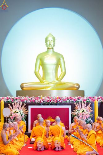 ภาพ No.81726:พิธีอุปสมบทอุทิศชีวิต สามเณรเปรียญธรรม 11 รูป ในวันวิสาขบูชา วันเสาร์ที่ 3 มิถุนายน 2566 ณ อุโบสถพระไตรปิฎก วัดพระธรรมกาย จ.ปทุมธานี