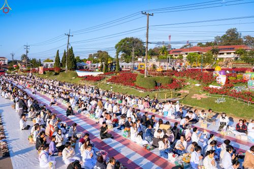 ภาพ No.281396:วันเสาร์ที่ 27 ธันวาคม พ.ศ.2568 พิธีตักบาตรพระ ๑,๐๐๐ รูป   เพื่อความเป็นสิริมงคลแก่ชีวิตและแผ่นดินไทย  มหากุศลครั้งยิ่งใหญ่แห่งปี ส่งท้ายปีเก่า ต้อนรับปีใหม่  ณ ถนนหน้าที่ว่าการอำเภอภูเรือ จังหวัดเลย