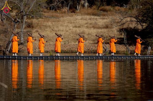 ภาพ No.232892:วันที่ 1 กรกฏาคม พ.ศ. 2568 Dhammayatra in South Africa 2025 ธรรมยาตราแอฟริกาใต้ — เส้นทางแห่งสติ สมาธิ และปัญญา ธรรมทายาทที่ได้อบรมโครงการบรรพชาอุปสมบทหมู่ครั้งที่ 2 ณ วัดพระธรรมกายโจฮันเนสเบิร์ก ประเทศแอฟริกาใต้