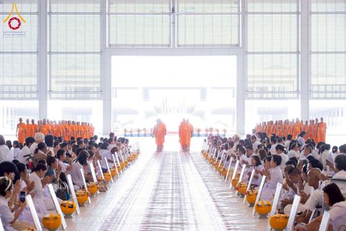 ภาพ No.277780:วันเสาร์ที่ 6 ธันวาคม พ.ศ. 2568 พิธีบรรพชาอุปสมบทและพิธีถวายบาตร โครงการอุปสมบทบูชาธรรมมหาปูชนียาจารย์ ประจำปี พ.ศ.2568 โครงการบวชพระนานาชาติ AEC และ WAB รุ่น CEO (นักบริหาร) รุ่นที่ 5 ณ มหาธรรมกายเจดีย์ วัดพระธรรมกาย