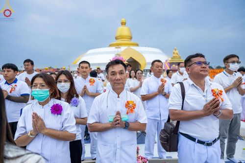 ภาพ No.118236:พิธีจุดประทีปถวายเป็นพุทธบูชา และบูชาธรรมมหาปูชนียาจารย์ พระมงคลเทพมุนี(สด จนฺทสโร) วันที่ 24 มกราคม พ.ศ. 2567 ณ อนุสรณ์สถานบางปลา อ.บางเลน จ.นครปฐม