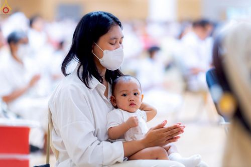 ภาพ No.228371:วันอาทิตย์ที่ 8 มิถุนายน พ.ศ. 2568 พิธีถวายทุนสนับสนุนพระไตรปิฎกฉบับธรรมชัย และอนุรักษ์คัมภีร์โบราณ ณ ห้องแก้วสารพัดนึก 2 วัดพระธรรมกาย