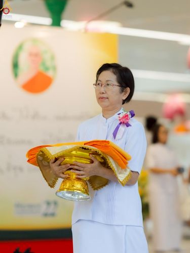 ภาพ No.227414:วันเสาร์ที่ 31 พฤษภาคม พ.ศ. 2568 พิธีเวียนประทักษิณรอบพระอุโบสถ ในพิธีอุปสมบท สามเณรเตรียม DCI รุ่นที่ 22 ณ อุโบสถพระไตรปิฎก วัดพระธรรมกาย